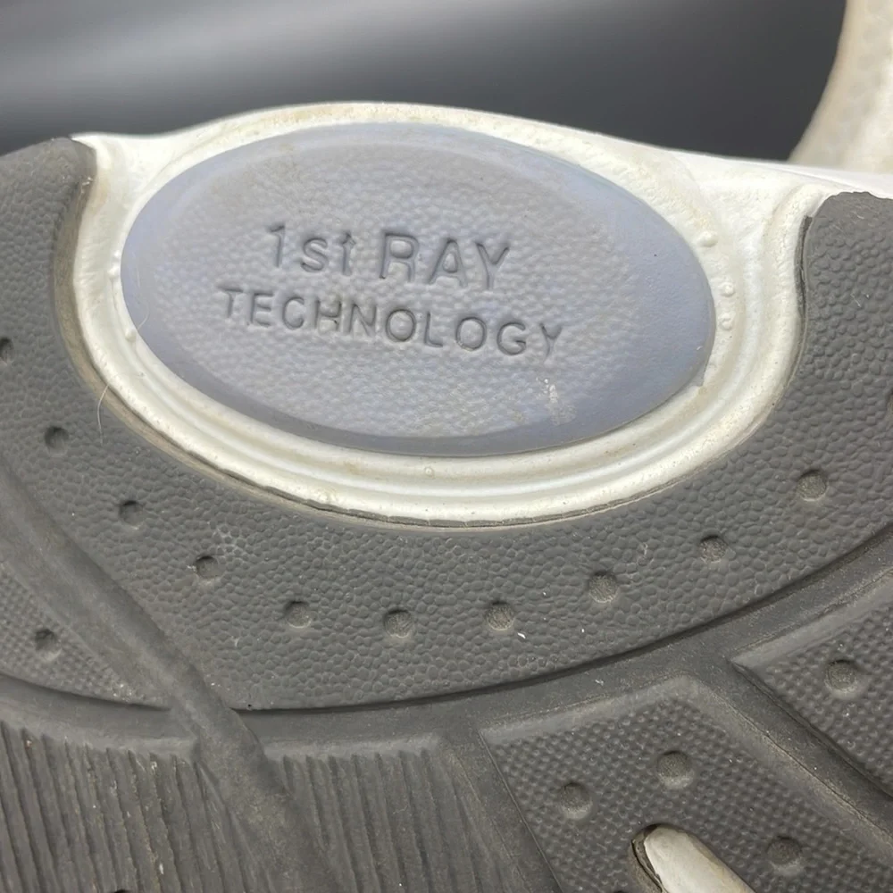 Vionic Sz 7.5 Sunset Mary Jane Sneakers Comfort 1st Ray Technology White EUC - Picture 8 of 8